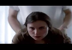 یک آسیب مو قرمز جوان نشان می دهد یک دوست و لباس زیر ویبراتور مورد علاقه سایتهای فیلم سکسی خود را که او به طور مداوم خود را فاسد