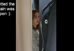 فاحشه به خوبی با دیک از فیلم سکسی ها مشتری او مقابله کرد