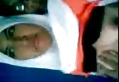 دو دانشجوی جوان در سه گانه جنسیت فیلمهای سکی دهان ریخته می شوند