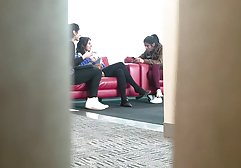این ایرانیان سکس شخص نوک سینه های کوچک دخترش را نوازش می کند