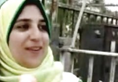 این مرد گربه صورتی سبز را فیلم سوپر سکی با زبان شیطانی و عضو چربی جلب می کند