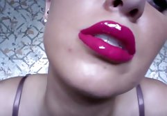 مادر سکسی پرش از لب های بزرگ بیدمشک سکیسی ایرانی او